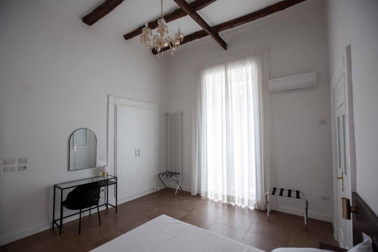 Domus Delia Luxury Apartment نابولي المظهر الخارجي الصورة