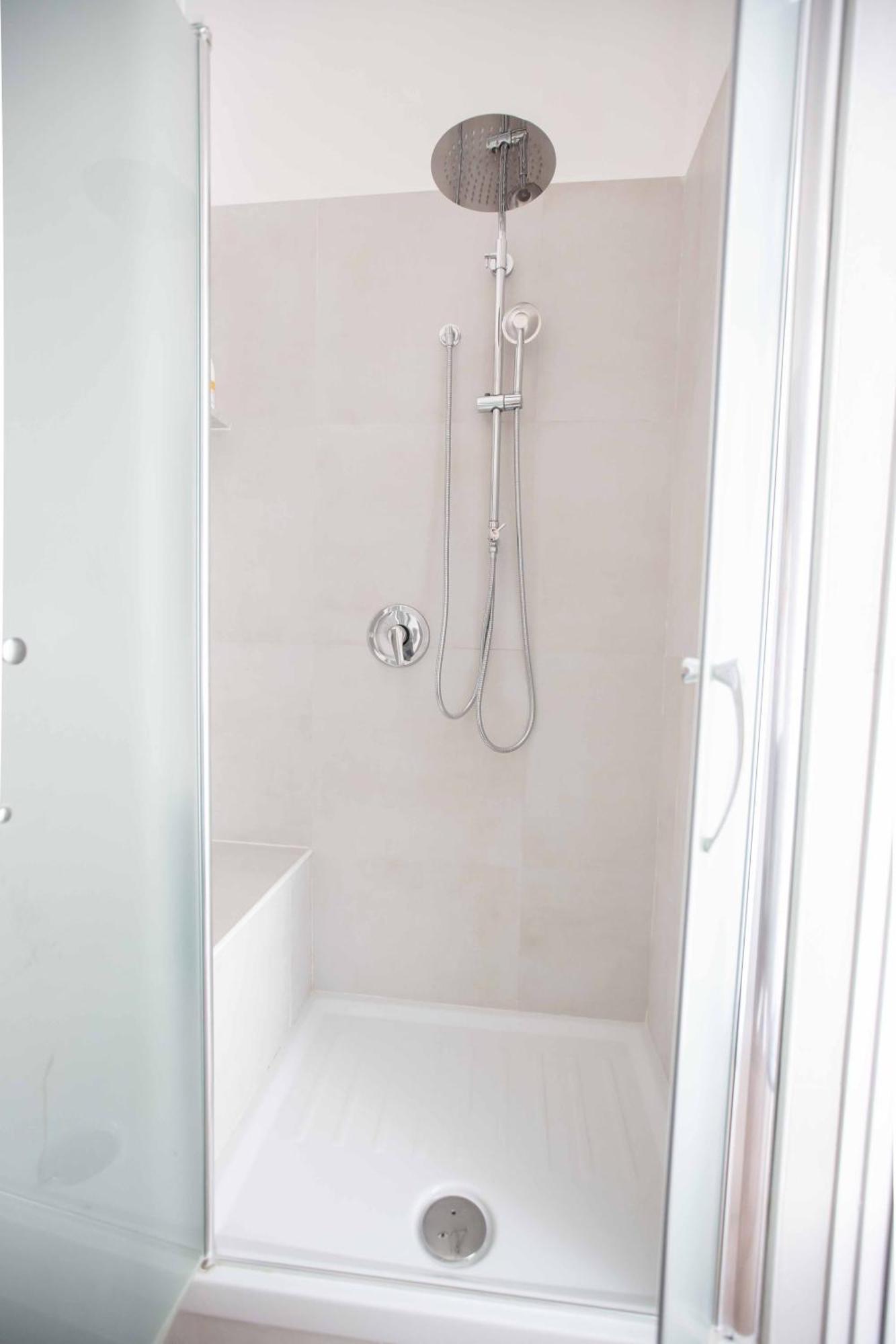 Domus Delia Luxury Apartment نابولي المظهر الخارجي الصورة